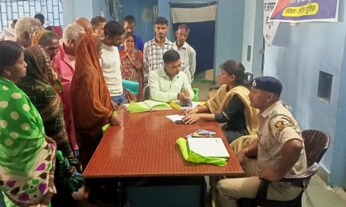 जनता दरबार में दो मामलों का निष्पादन,एक मामले का प्रतिवेदन