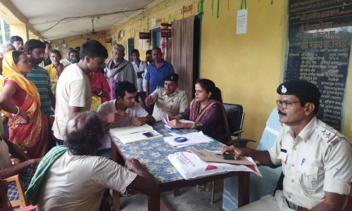 आयोजित जनता दरबार में कुल छह  मामलों में से तीन  निष्पादन।