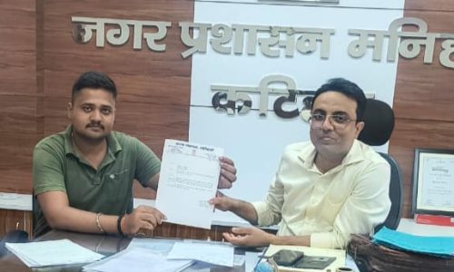 नगर क्षेत्र के मुख्य मार्ग पर मांसाहारी खाद्य पदार्थ की बिक्री बंद कराने की मांग