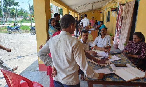 जनता दरबार दरबार में कुल चार मामलों में से दो निष्पादन।