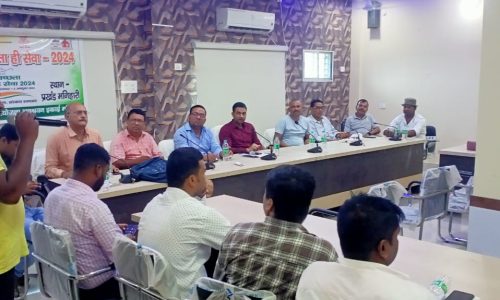 स्वच्छता ही सेवा अभियान को लेकर पंचायत सचिव, पर्यवेक्षकों और जनप्रतिनिधियों के साथ बैठक।