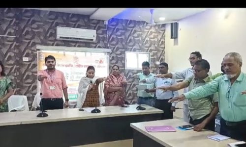 प्रखंड सभागार में स्वच्छता को लेकर व्यापक जन-जागरूकता अभियान चलाया गया