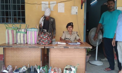91.08 लिटर विदेशी शराब के साथ तस्कर गिरफ्तार, टोटो जप्त