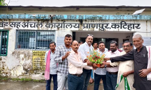 प्रखंड प्रमुख ने जदयू की सदस्यता ग्रहण किए।