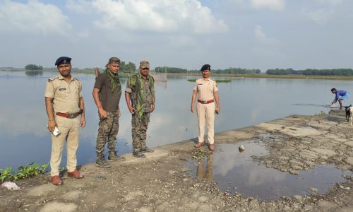 छठ घाटों का निरीक्षण कर विधि व्यवस्था का जायजा लिया।
