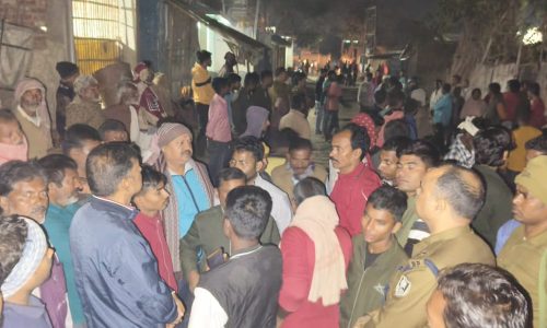 ट्रक की चपेट में आने से अधेड़ की मौत, परिजनों में कोहराम