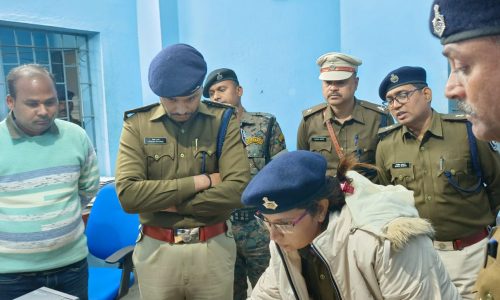 मनिहारी थाना का वार्षिक निरीक्षण: एसपी ने दिए CCTNS में सुधार के निर्देश