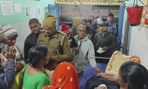 अनियंत्रित होकर मोटरसाइकिल दुर्घटनाग्रस्त चालक गंभीर रूप से घायल
