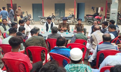 सरस्वती पूजा को लेकर पुजा कमेटी एवं जनप्रतिनिधियों के साथ शांति समिति की हुई बैठक ।