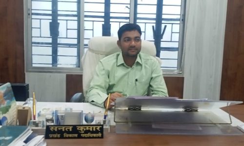 मनिहारी में आवास प्लस सर्वे तेज, पात्र लाभुकों को जोड़ने के निर्देश