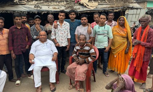 पूर्व उप मुख्यमंत्री ने दर्जनों गांवों का किया भ्रमण