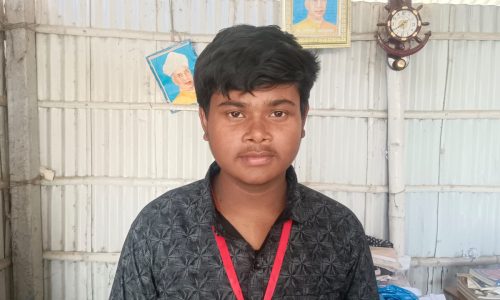 अभिषेक कुमार महतो ने 466 अंक लाकर बने प्रखंड टॉपर