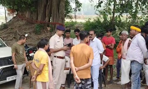 उत्क्रमित मध्य विद्यालय कचोरा पश्चिम की शिक्षिका को मारी गोली