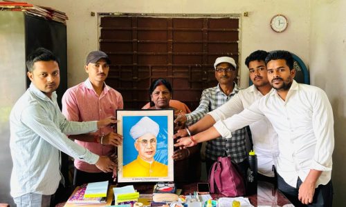 इंटर कॉलेज के नए प्राचार्य का पदभार ग्रहण करने पर छात्र नेताओं ने किया स्वागत