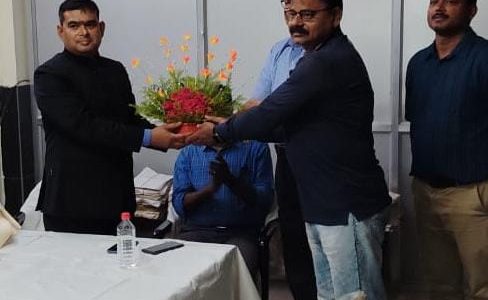 रेल पी.पी मो आरिफ को एक समारोह में दिया विदाई