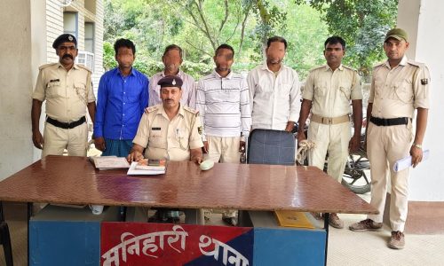 मनिहारी पुलिस की लगातार कारवाई,चार एनबीडब्ल्यू वारंटी गिरफ्तार