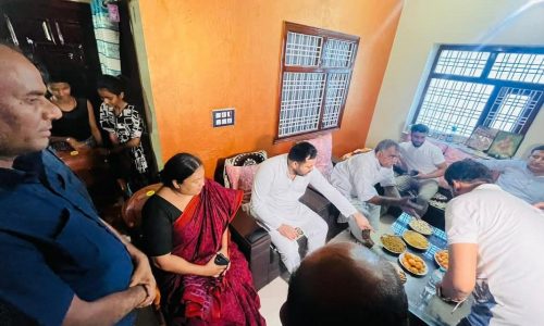 नेता प्रतिपक्ष तेजस्वी यादव पहुंचे कुर्सेला ।