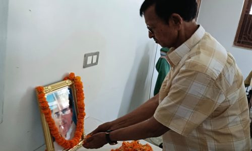 राजीव गांधी की पुण्यतिथि पर मनिहारी में श्रद्धांजलि सभा, विधायक ने बताया दूरदर्शी नेता
