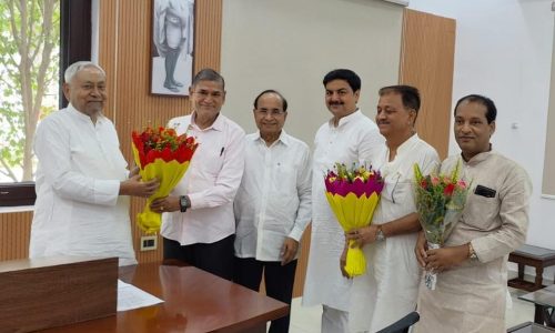 जदयू का एक शिष्टमंडल मुख्यमंत्री से मिल कर कई स्थानीय मुद्दों पर किया चर्चा