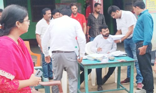 दिल्ली से आई जाँच टीम ने पीडीएस का किया निरिक्षण।
