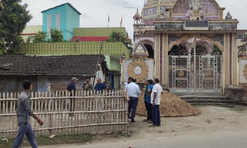 सेमापुर में मक्का व्यवसायि के घर पर आयकर विभाग ने मारा छापा