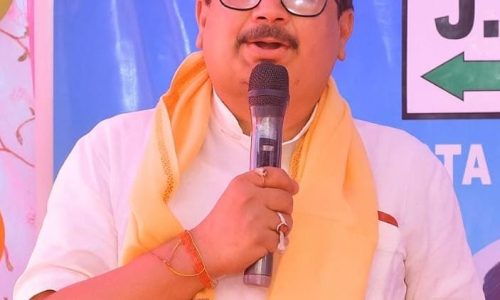 बलरामपुर विधानसभा में सभी समुदायों के क्षेत्र मे रोशन अग्रवाल एनडीए प्रत्याशी के रूप में कर रहे हैं दावेदारी मजबूत