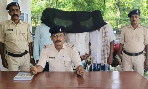मनिहारी पुलिस ने समकालीन अभियान में तीन एनबीडब्ल्यू वारंटियों को दबोचा।