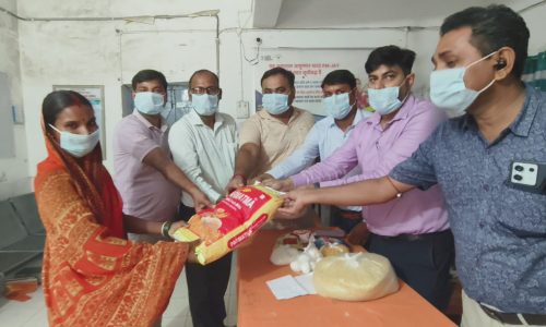 प्रधानमंत्री टीबी मुक्त भारत अभियान के अंतर्गत निक्षय मित्र योजना का तृतीय वर्षगांठ धूमधाम से मनाया।