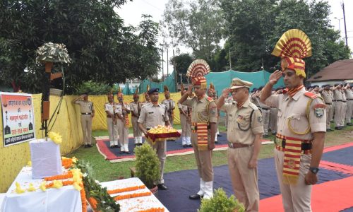 19वीं वाहिनी सशस्त्र सीमा बल ने वीर शहीद लांस नायक अर्जुन दास की पुण्यतिथि पर  दिया श्रद्धांजलि