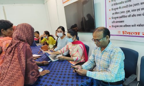 स्वस्थ नारी सशक्त परिवार के तहत सीएचसी बरारी में विशेष जांच शिविर आयोजित, 165 मरीजों की हुई जांच