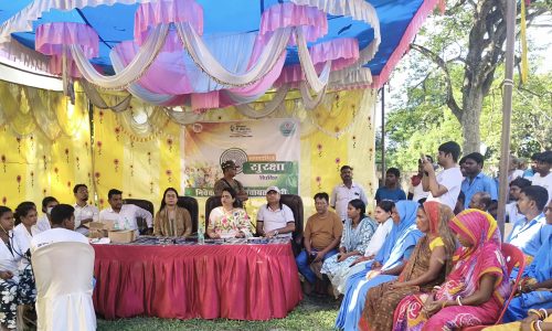 बरारी नगर पंचायत में लगा स्वास्थ्य शिविर, सफाई कर्मियों की हुई जांच