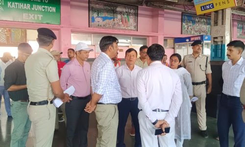कटिहार रेल मंडल में पूजा पर्व को लेकर विशेष तैयारी जारी