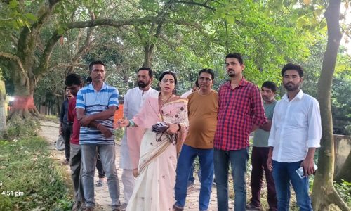 बरारी में छठ पर्व को लेकर तैयारियां जोरों पर।