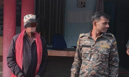 कुरसेला पुलिस की बड़ी कार्रवाई: 30 लीटर देसी महुआ शराब के साथ तस्कर गिरफ्तार