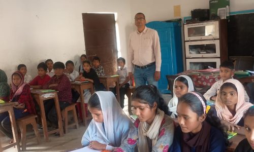 प्राथमिक विद्यालय जयंती ग्राम धपरसिया के छात्रों का सर्वांगीण विकास स्वच्छता अनुशासन गुणवत्तापूर्ण पठन-पाठन