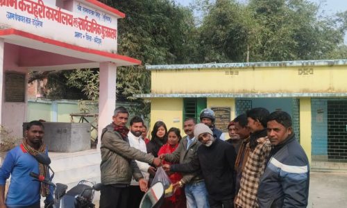 डेहरिया पंचायत में टीबी मरीजों के बीच में फूड बास्केट का किया वितरण