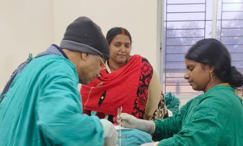 कुरसेला सीएचसी में 13 महिलाओं का बंध्याकरण ऑपरेशन
