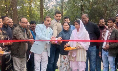 कटिहार के जाफरगंज पथलवाड़ी गांव में  आशियाना सप्लायर नर्सरी का अधिकारियों ने किया उद्घाटन, कटिहार जिले में 2,73, 000 वृक्षारोपण करने का लक्ष्य है : डीपीएम