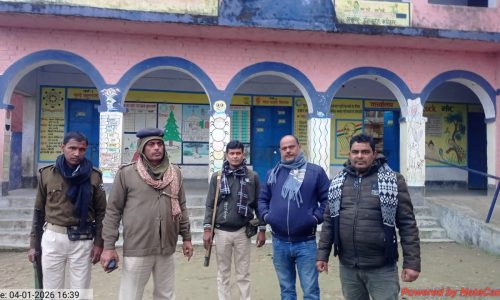 प्राथमिक विद्यालय गजिया संथाली में चोरी की घटना को लेकर पुलिस ने स्थलीय जांच किया।बर्तन, गैस चूल्हा, सिलेंडर आदि की हुई चोरी