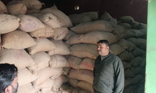 उत्तरी मुरादपुर पैक्स गोदाम का बीडीओ ने किया औचक निरीक्षण