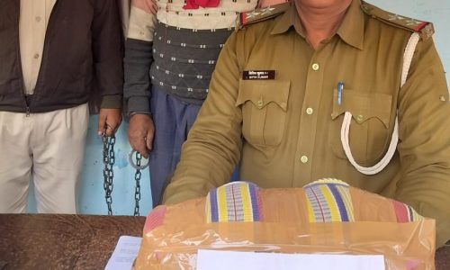 कुरसेला पुलिस ने दो किलो गांजा के साथ तस्कर को किया गिरफ्तार।