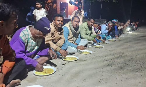 राम मंदिर की वर्षगांठ पर अमदाबाद में भक्ति भाव के साथ खिचड़ी महाप्रसाद का आयोजन