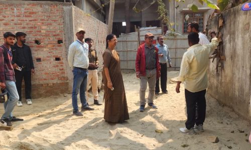 त्योहारों में शहर को स्वच्छ रखने के लिए मेयर ने अधिकारियों को दिया निर्देश