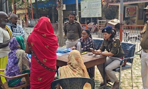 जनता दरबार में दो मामलों का निष्पादन ऑन द स्पॉट