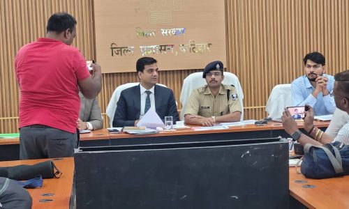 कटिहार में गैस की कोई कमी नहीं-  डीएम आशुतोष