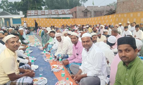 बंदेवार गांव में नौजवान कमेटी की ओर से दावत-ए-इफ्तार का भव्य आयोजन।