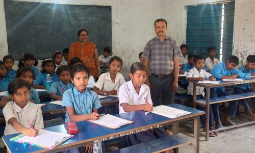 विक्षक समय पर विद्यालय आती है और परीक्षा कार्य को ईमानदारी पूर्वक निभा रही है : ब्रह्मानंद