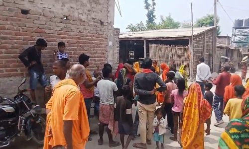 कुर्सेला में पुलिस और ग्रामीणों के बीच झड़प, पांच पुलिसकर्मी घायल