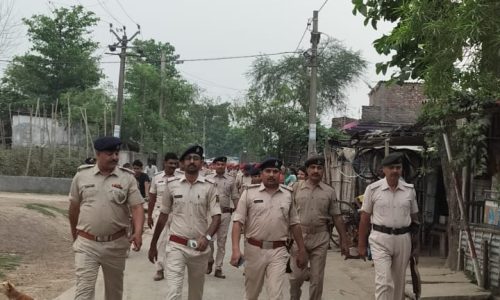 ईद-उल-फितर को लेकर कुरसेला में फ्लैग मार्च, शांति बनाए रखने की अपील