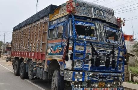 खनन विभाग ने रोशना में ओवरलोड वाहनों के खिलाफ चलाया अभियान-एक ओवरलोड ट्रक पर किया गया कार्यवाही